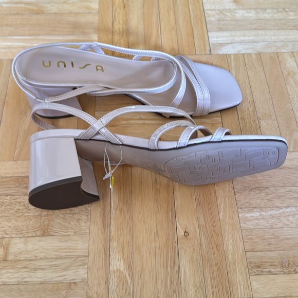 Unisa summer sandal size 9 - Picture 2 of 2
